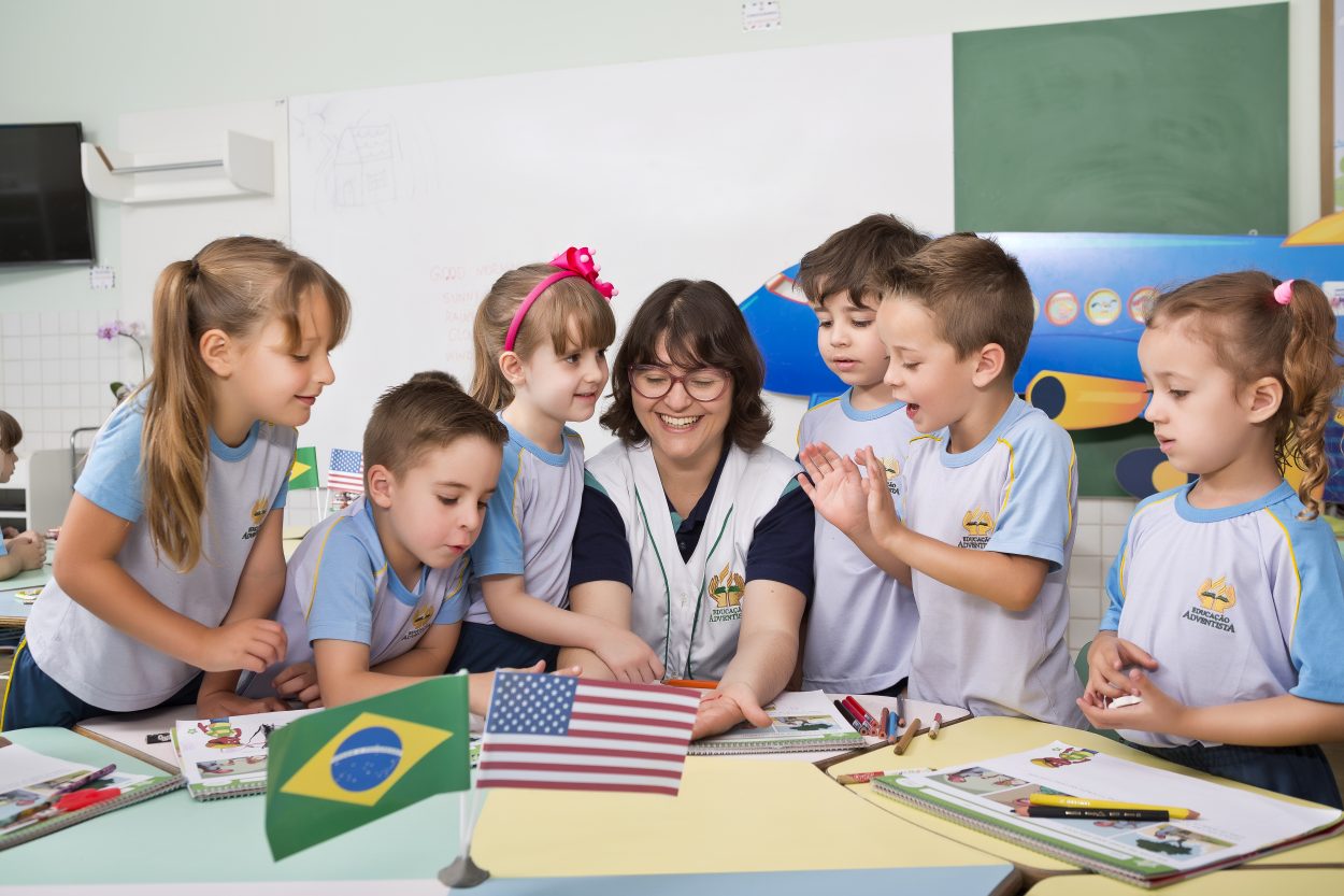 Educação Adventista - Alfabetização em duas línguas