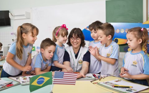 Educação Adventista - Alfabetização em duas línguas